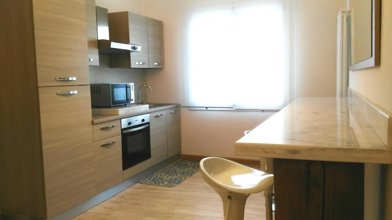 B&B Biancaluna Lendinara 0*,
